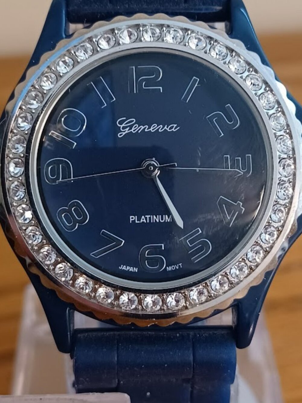 Ladies GENEVA PLATINUM #6886 Quartz Watch with Blue Band - WORKS!